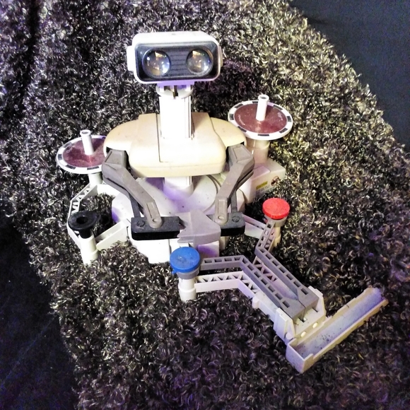 Nintendo R.O.B. the Robot - Picture 3 of 3